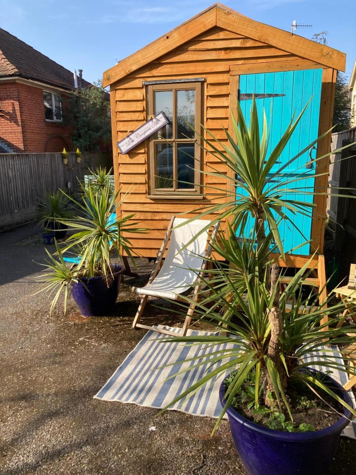 The Sashes - Stylish Apartment - Free Parking - Ultrafast Wifi - Smart Tv - Netflix - Sleeps Up To 6! Close To Poole Town Center & Sandbanks & Bournemouth Exterior photo